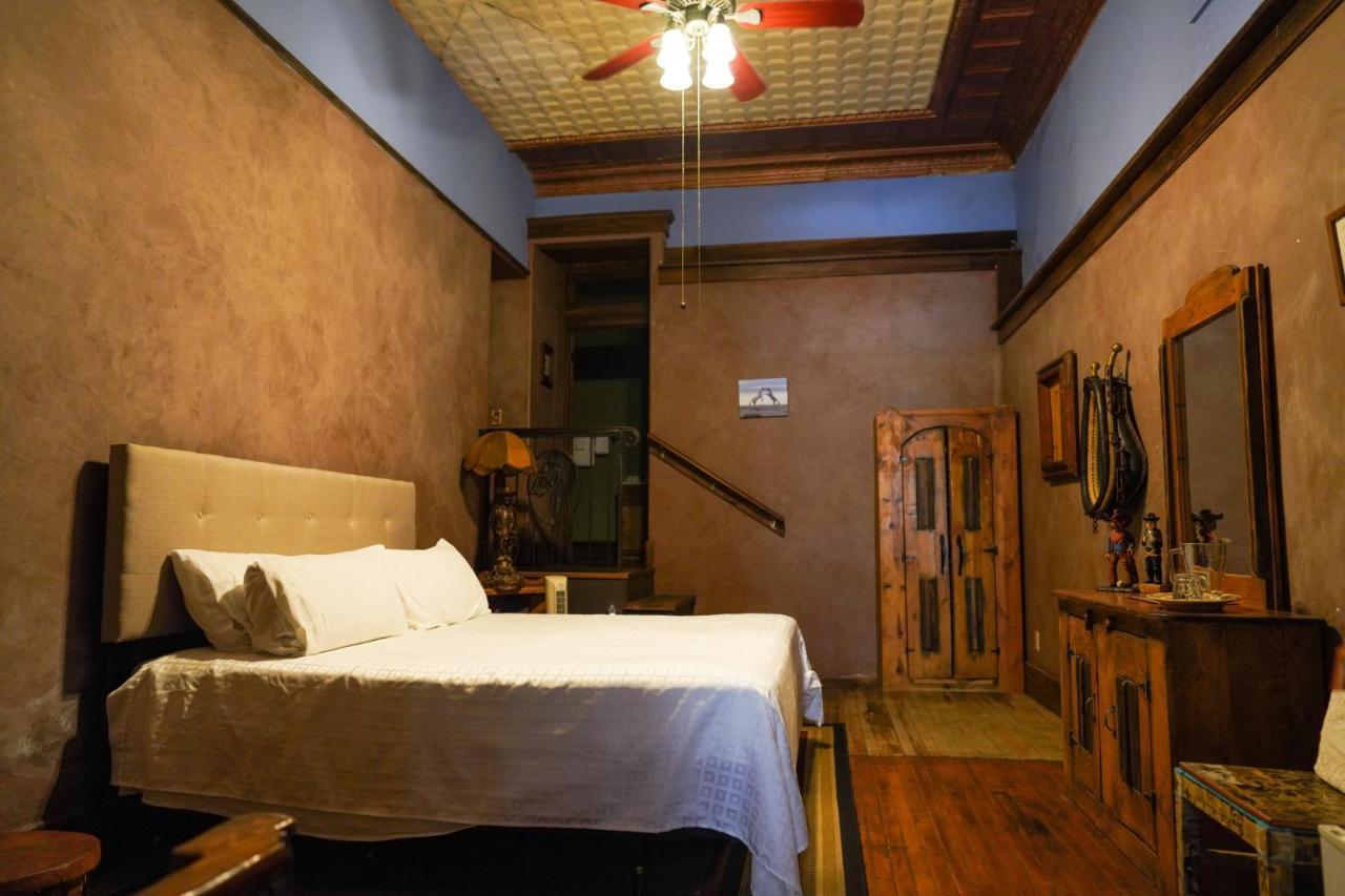 Bisbee Grand Hotel ภายนอก รูปภาพ