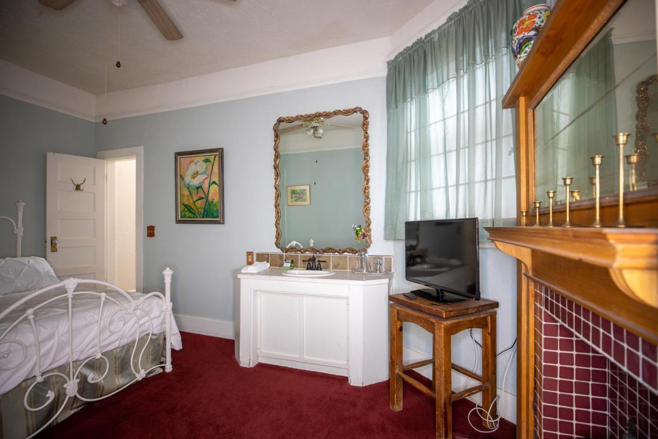Bisbee Grand Hotel ภายนอก รูปภาพ